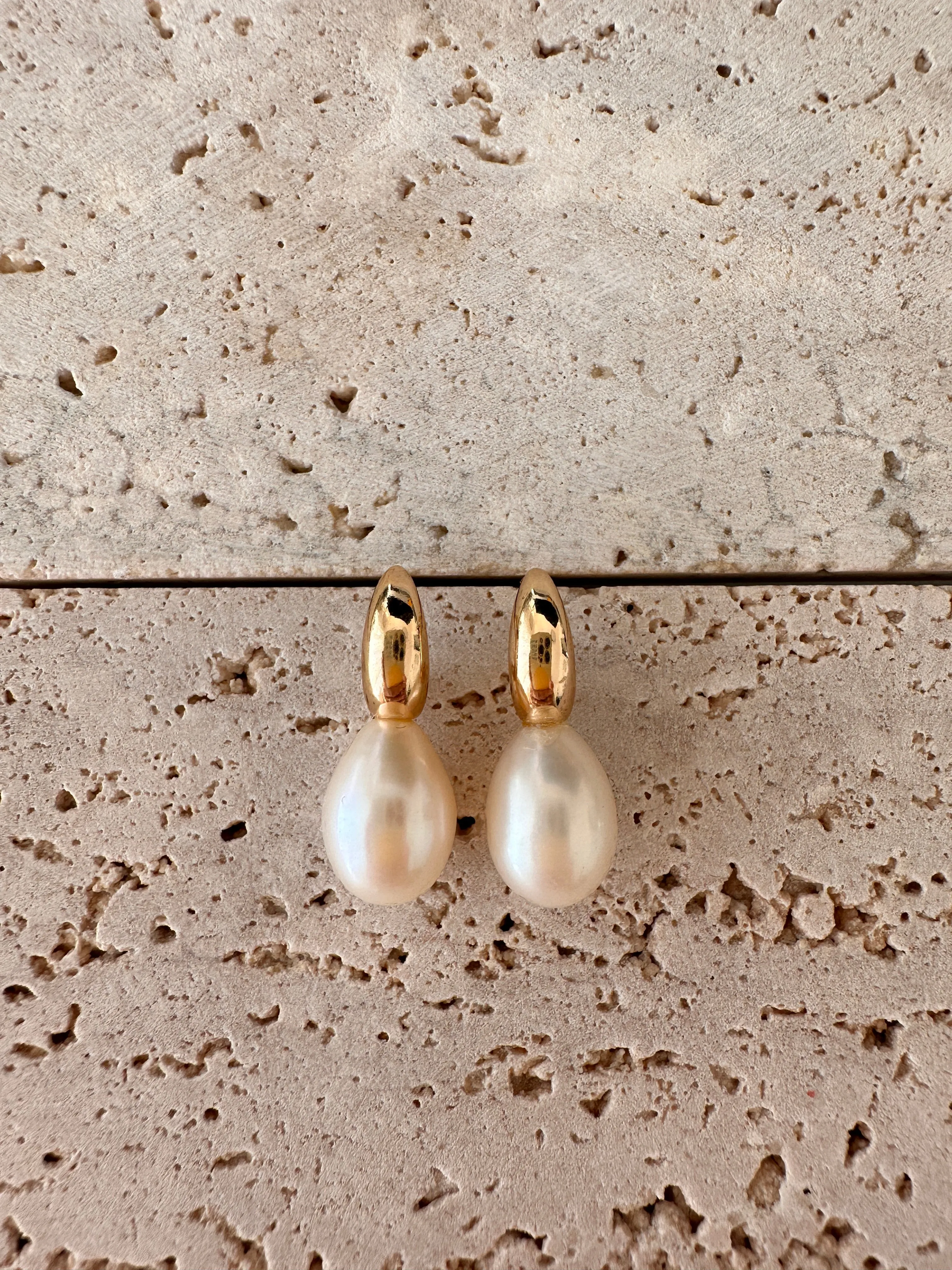 14k gold large drop freshwater pearl earrings
