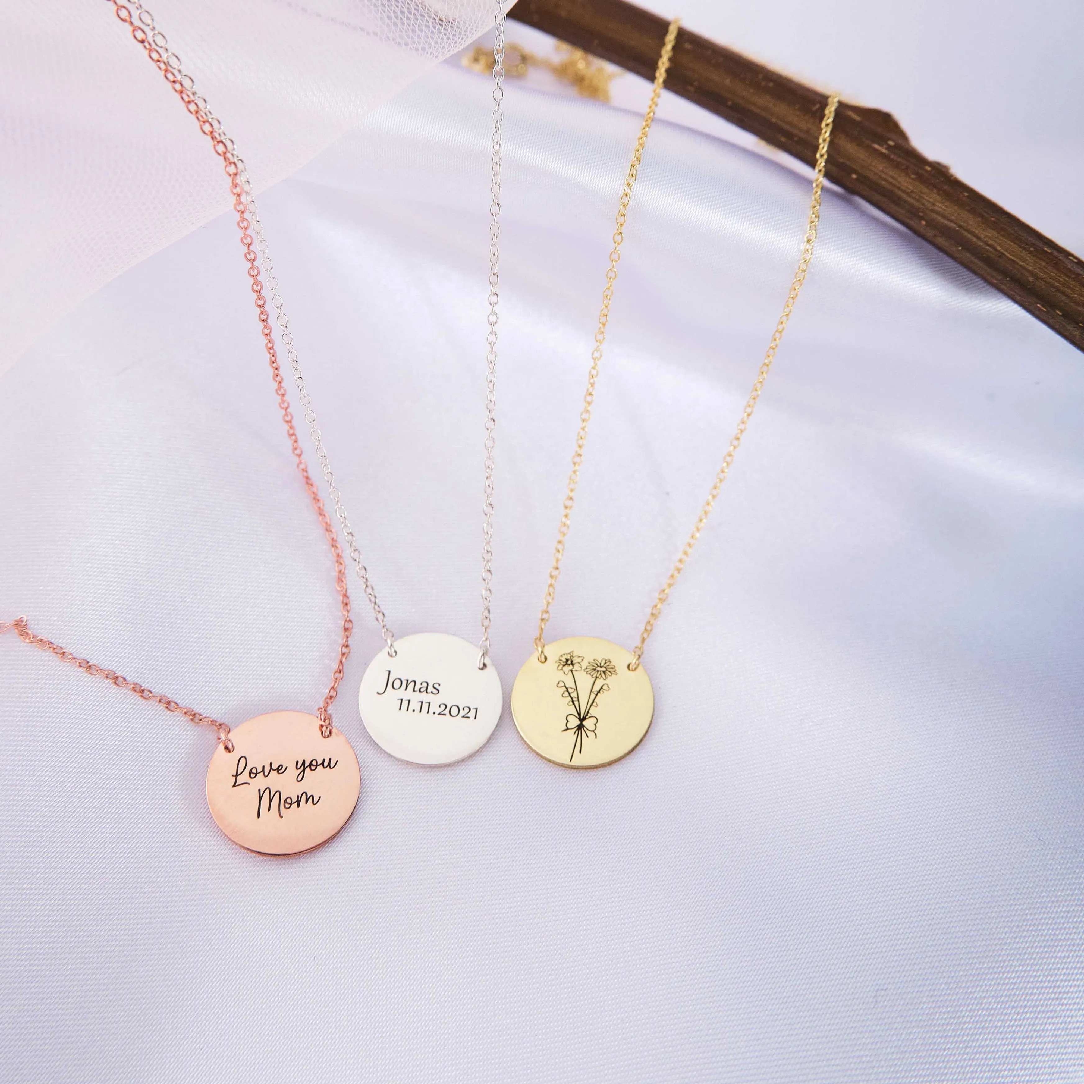 Birth Flower Necklace and Flower Name Necklace