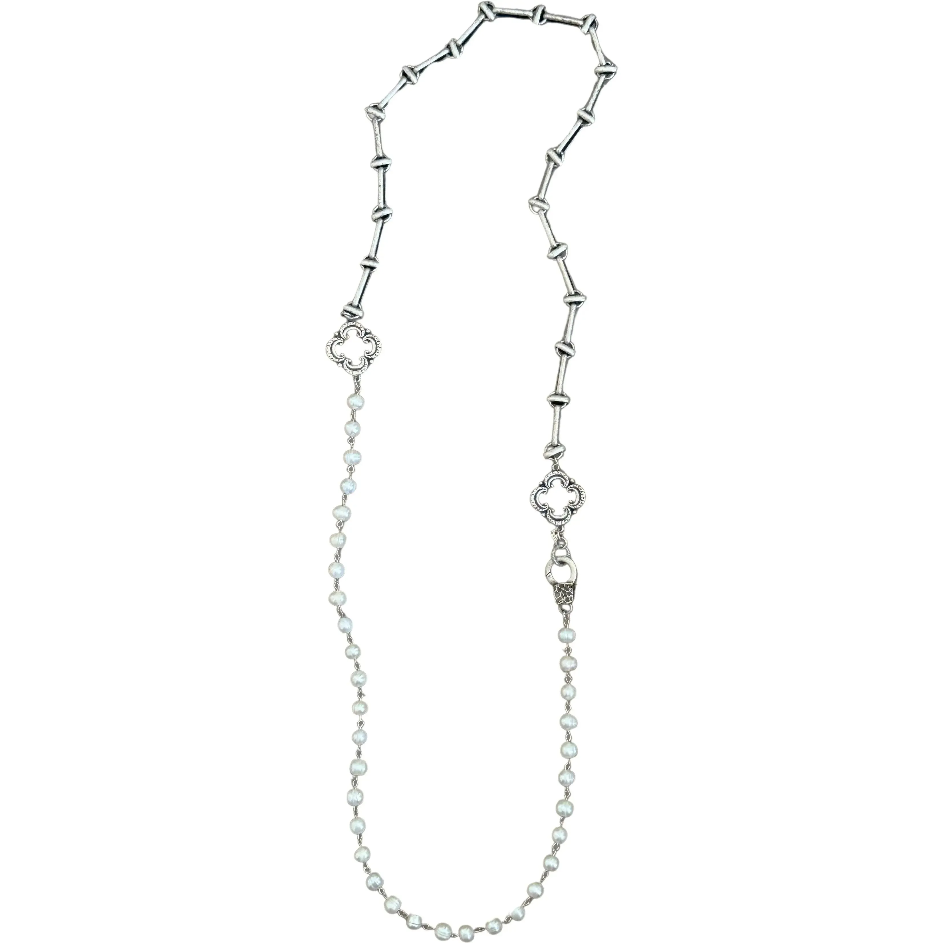 Clover Pearl Necklace