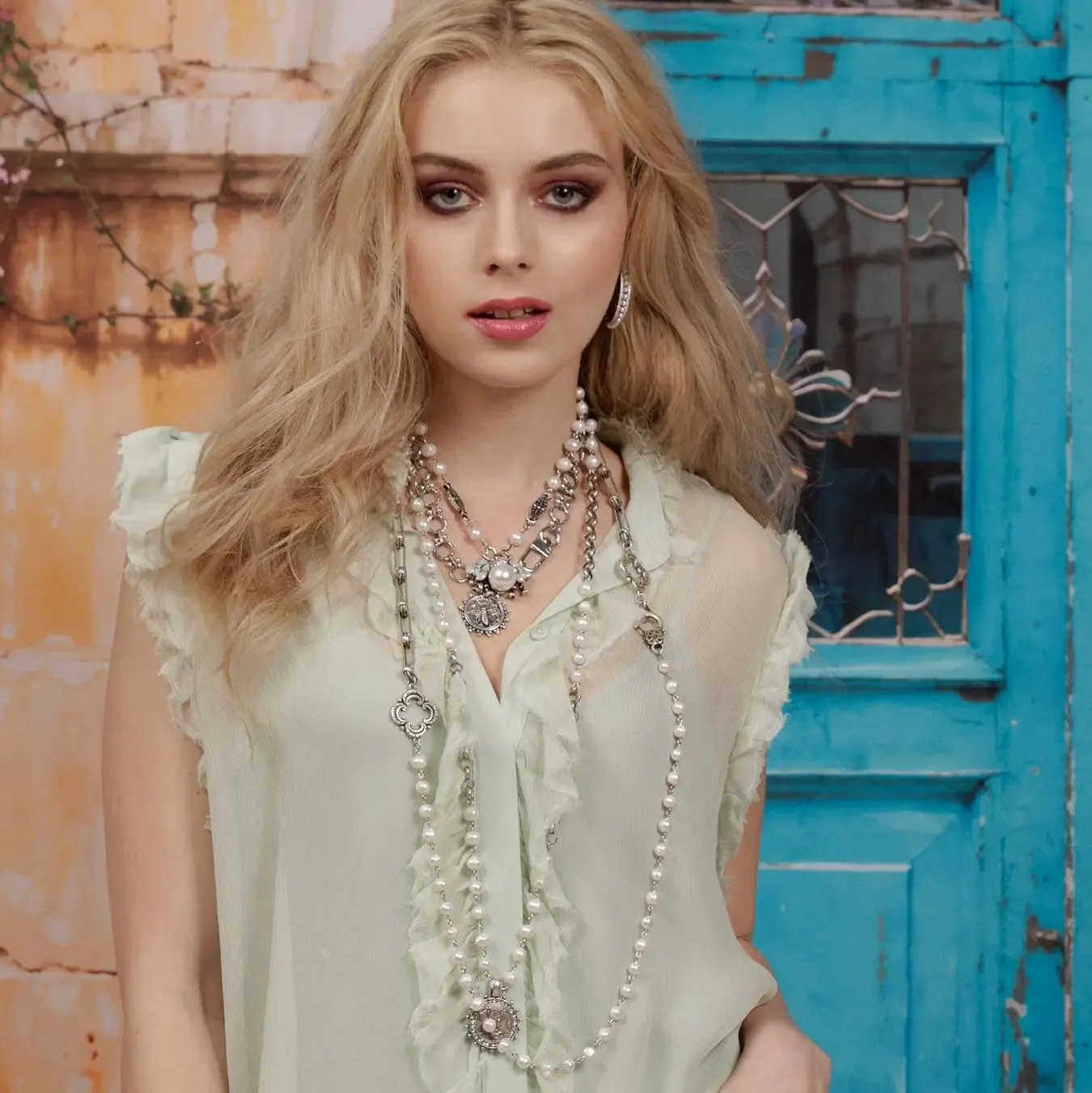 Clover Pearl Necklace