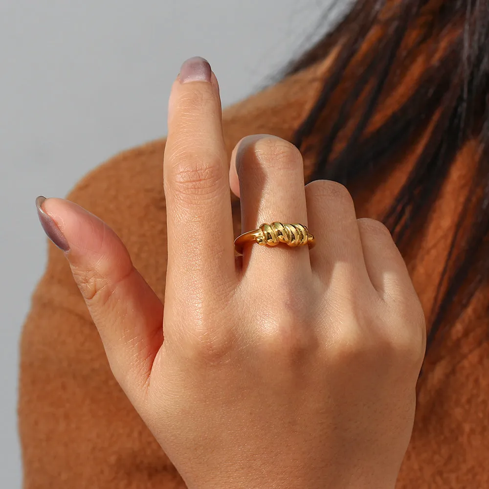 Croissant Ring