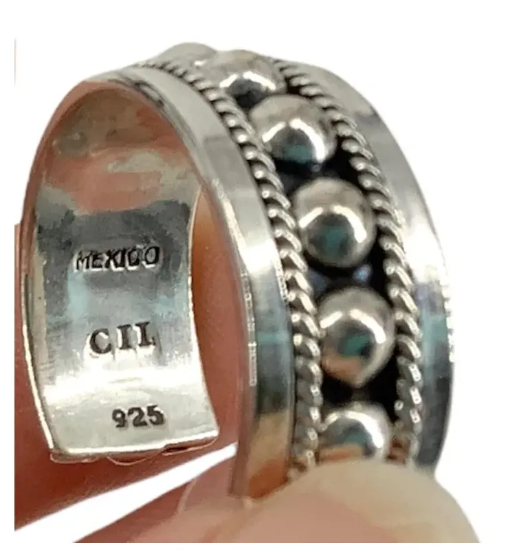 Distinctive Sun Sterling Silver Set: Ring Size 8 & Matching Earrings