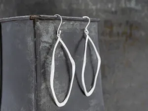 Elegant Elliptical Earring