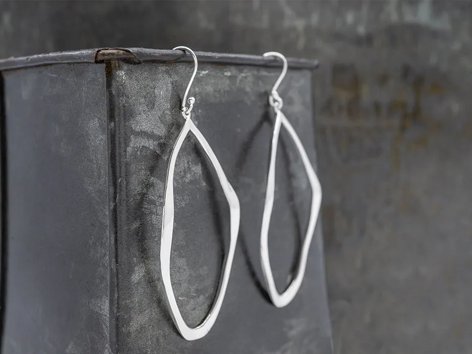 Elegant Elliptical Earring