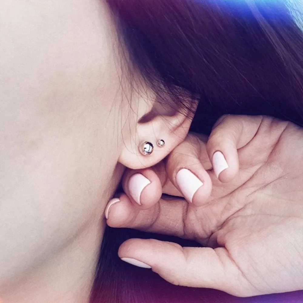 ELEGANT GOLD BALL EARRINGS