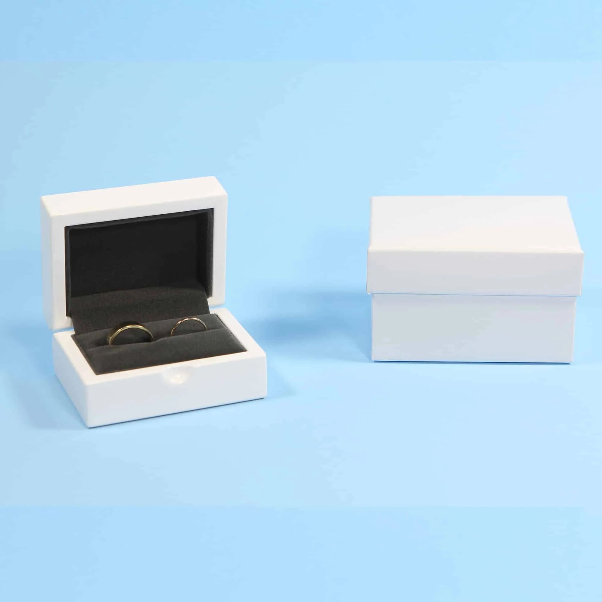 Glossy White Modern Ring Box Double Ring