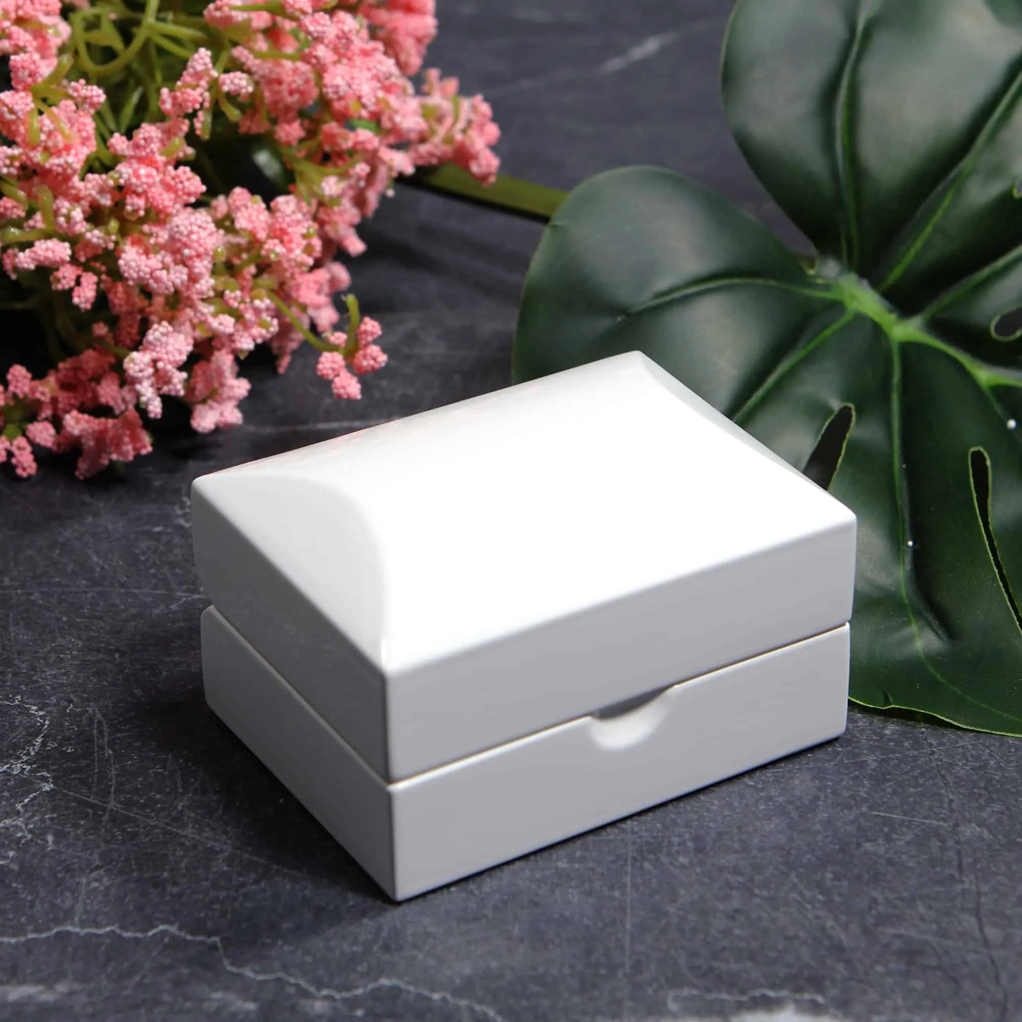 Glossy White Modern Ring Box Double Ring