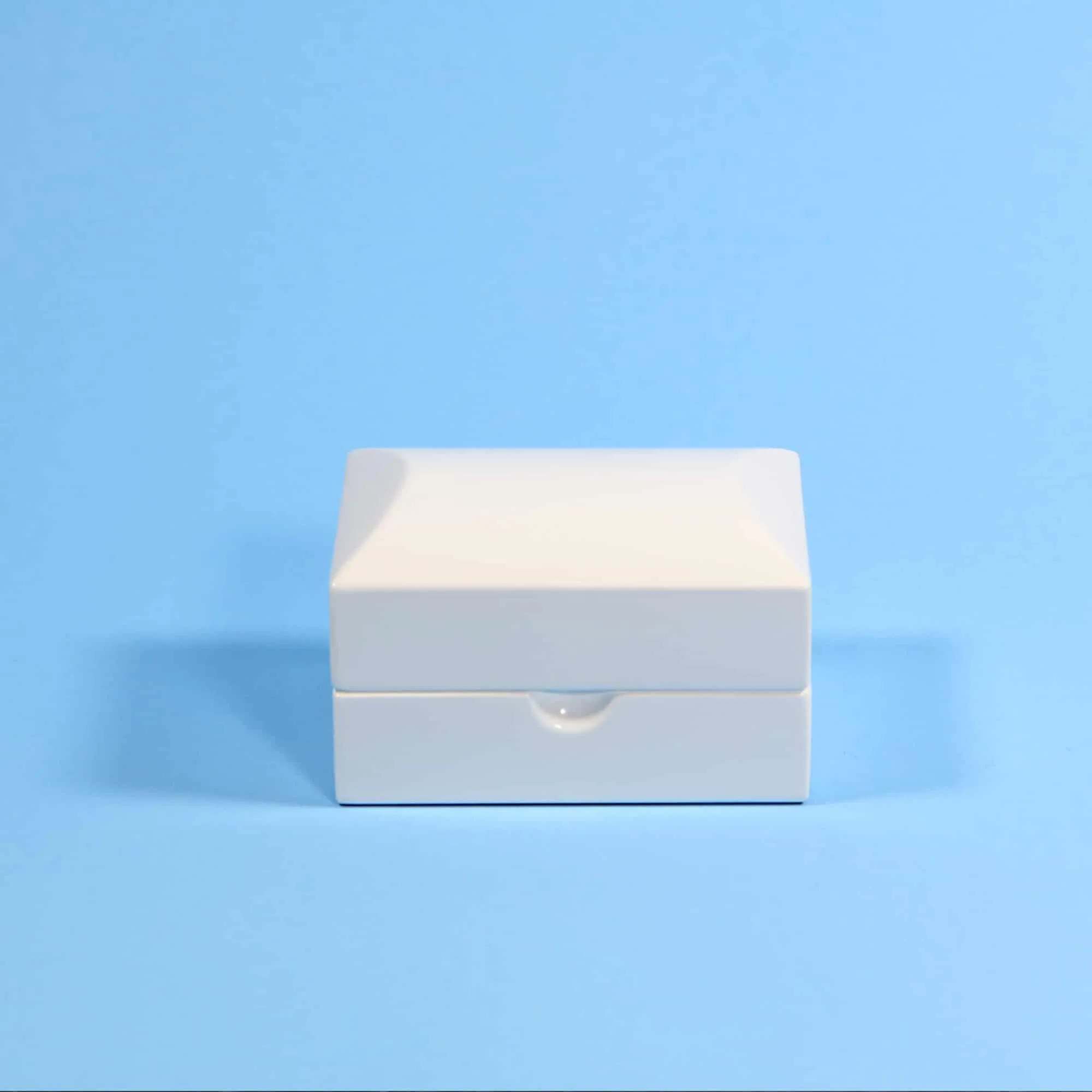 Glossy White Modern Ring Box Double Ring