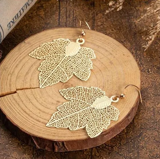 Golden Elegance: Korean Couture Leaf Ensemble Earrings