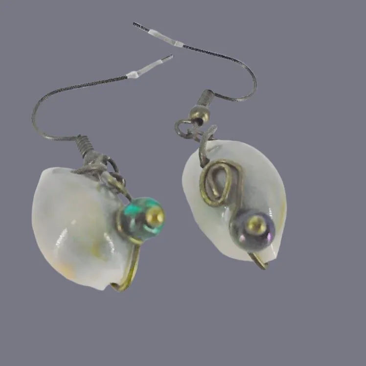 Handmade Exquisite Bronze Wired Cowrie Shell Earrings with Vibrant Glass Beads – S-Style Design✨