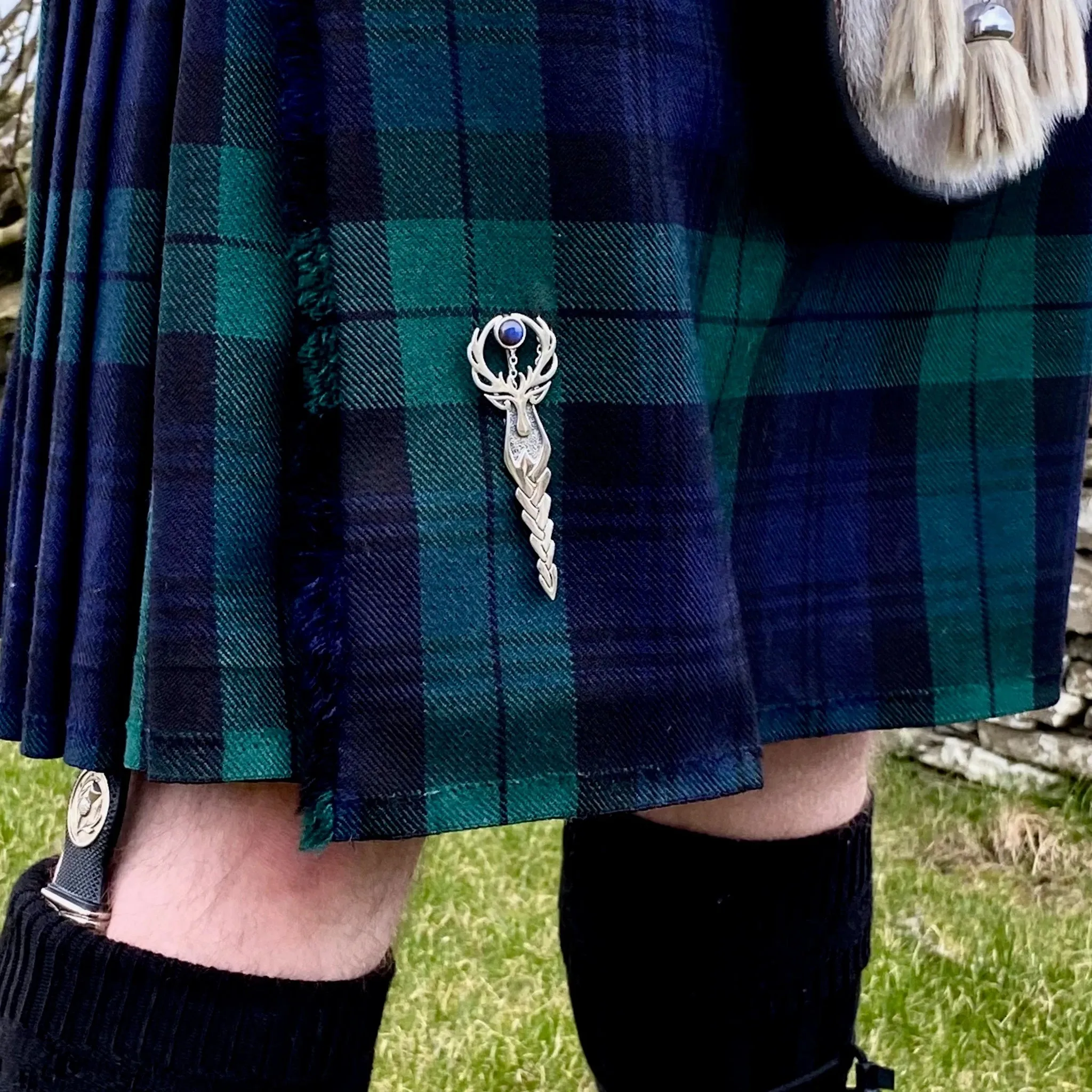 Highland Stag | Amethyst Kilt pin