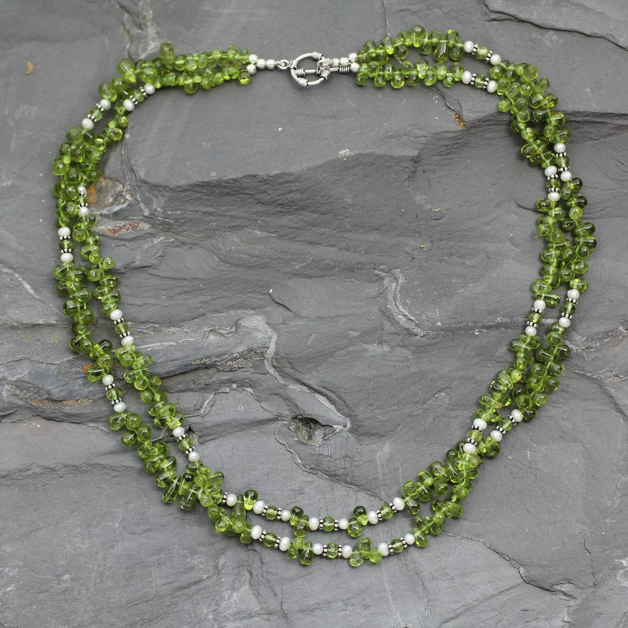 Kashmiri Meadow Peridot and pearl strand necklace