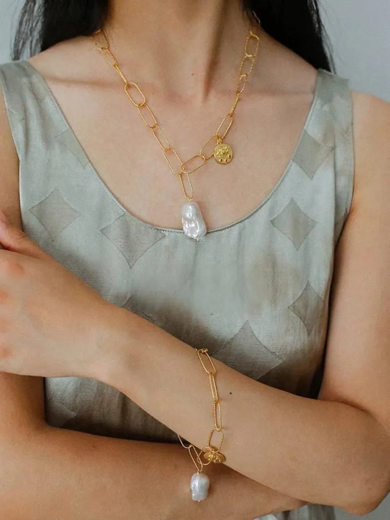 Metal Thick Chain Baroque Pearl Charm Bracelet