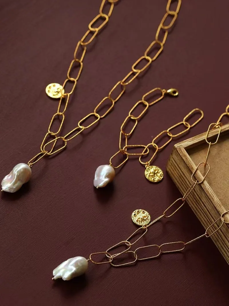 Metal Thick Chain Baroque Pearl Charm Bracelet