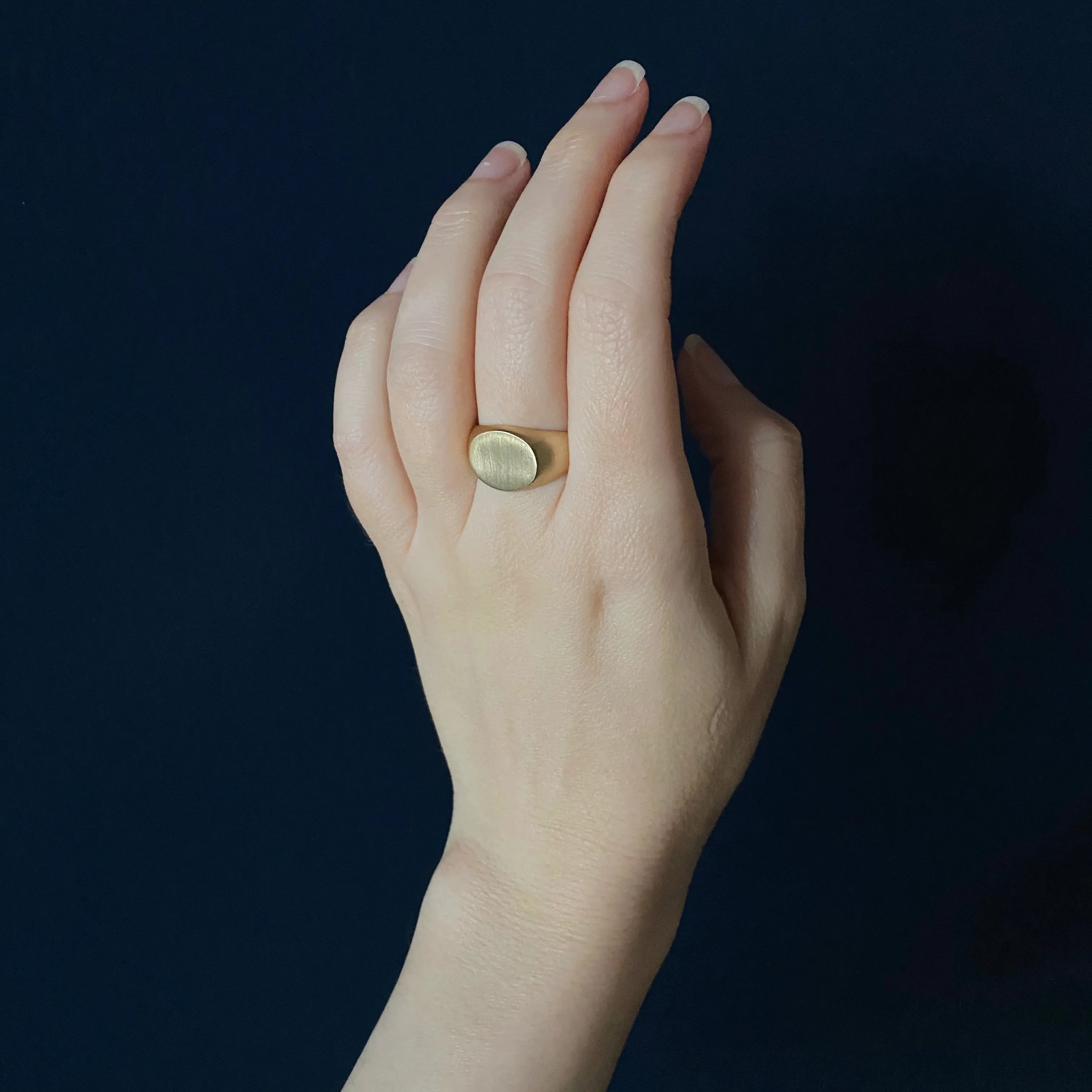 Metier Modern 14k Brushed Gold Oval Signet Ring
