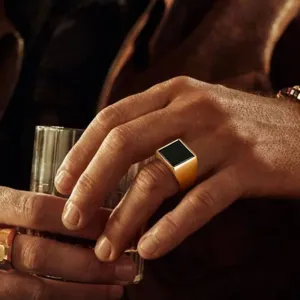 Modern Gents Ring, Nobility Dignified Signet Ring for Men