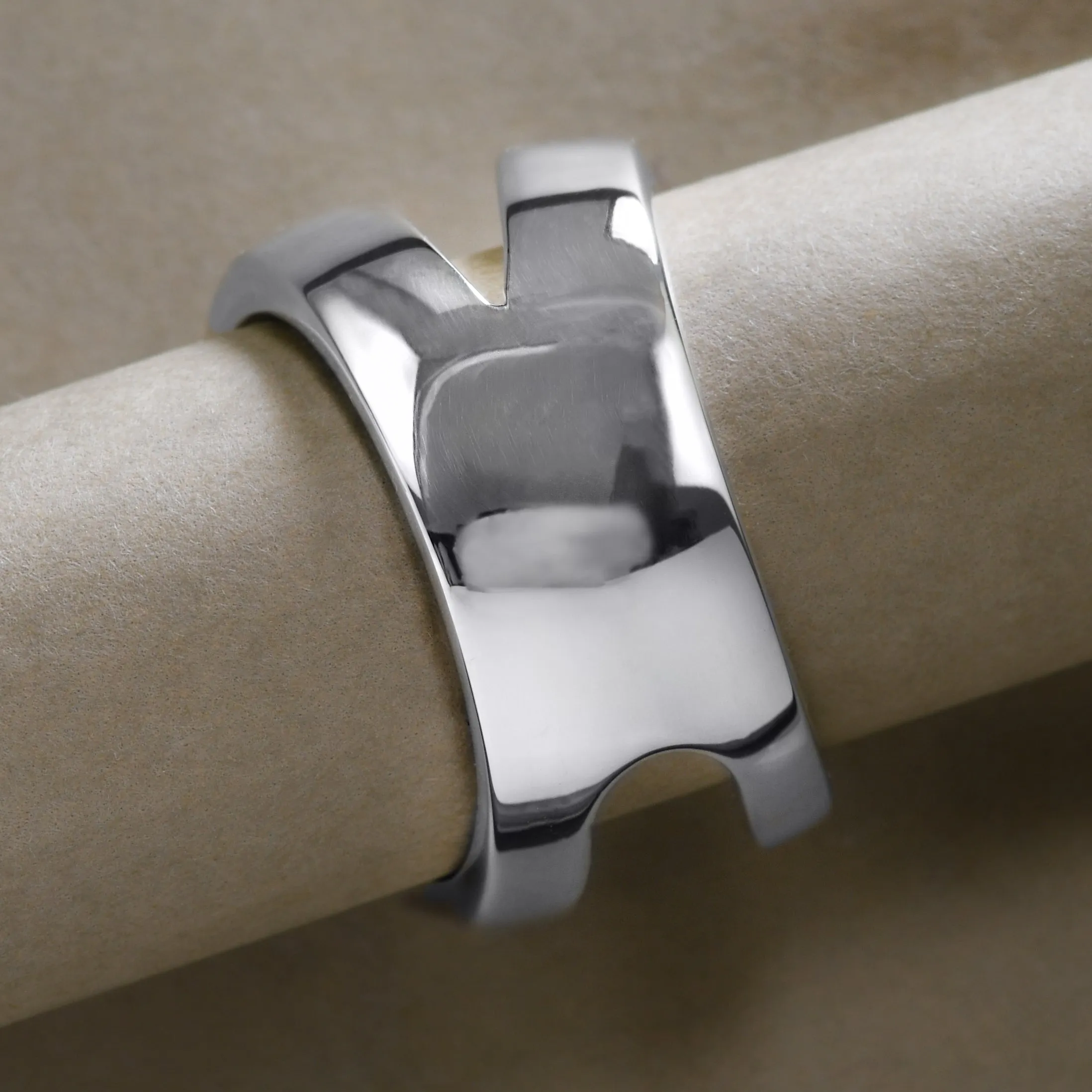 Open "U" Wrap Ring