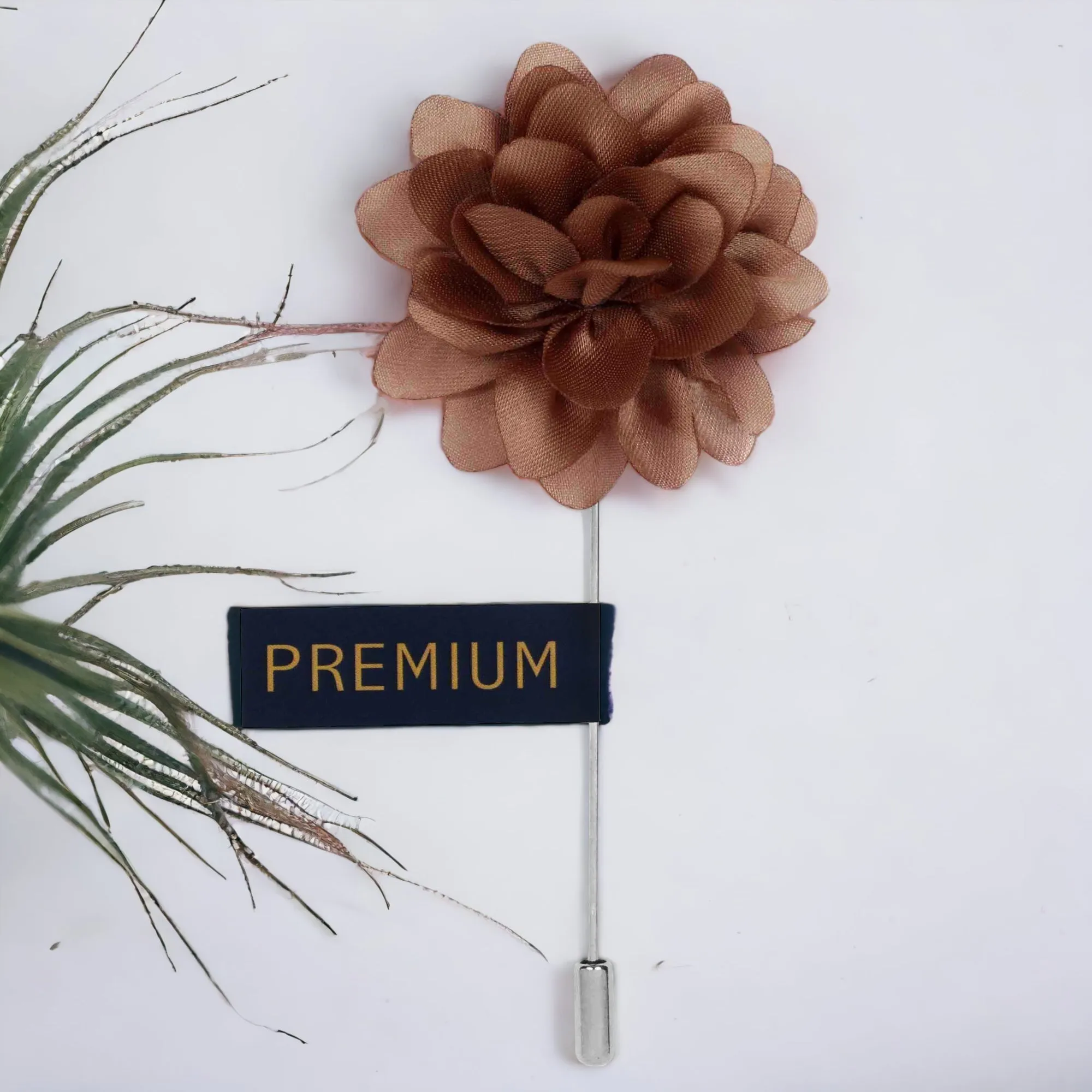 Peluche Elron Petals Light Brown Brooch Lapel Pin