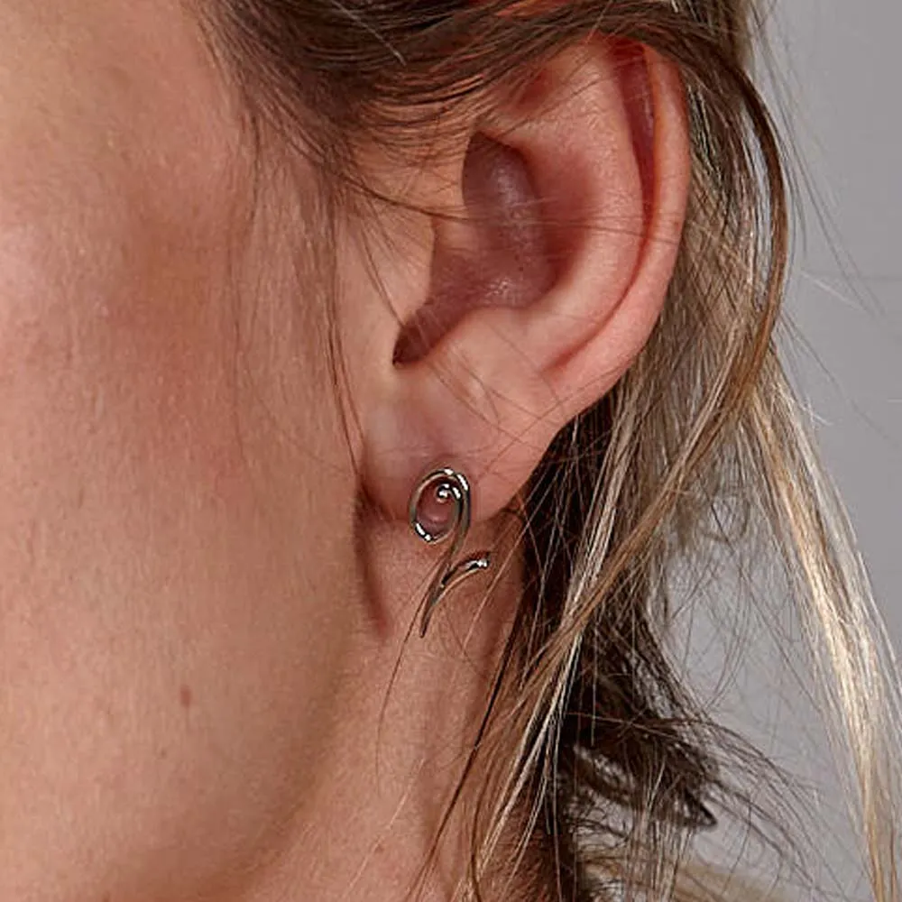 Q Stud Earrings in Sterling Silver