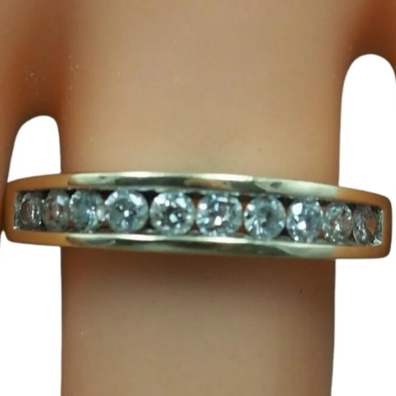 "Timeless Love: 10ct Gold Diamond Ring - Valentine's Special!"