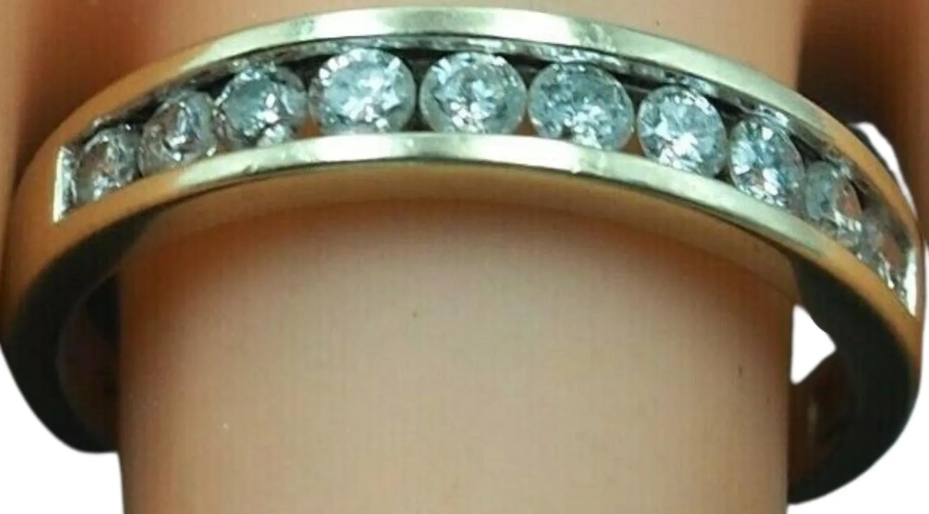 "Timeless Love: 10ct Gold Diamond Ring - Valentine's Special!"