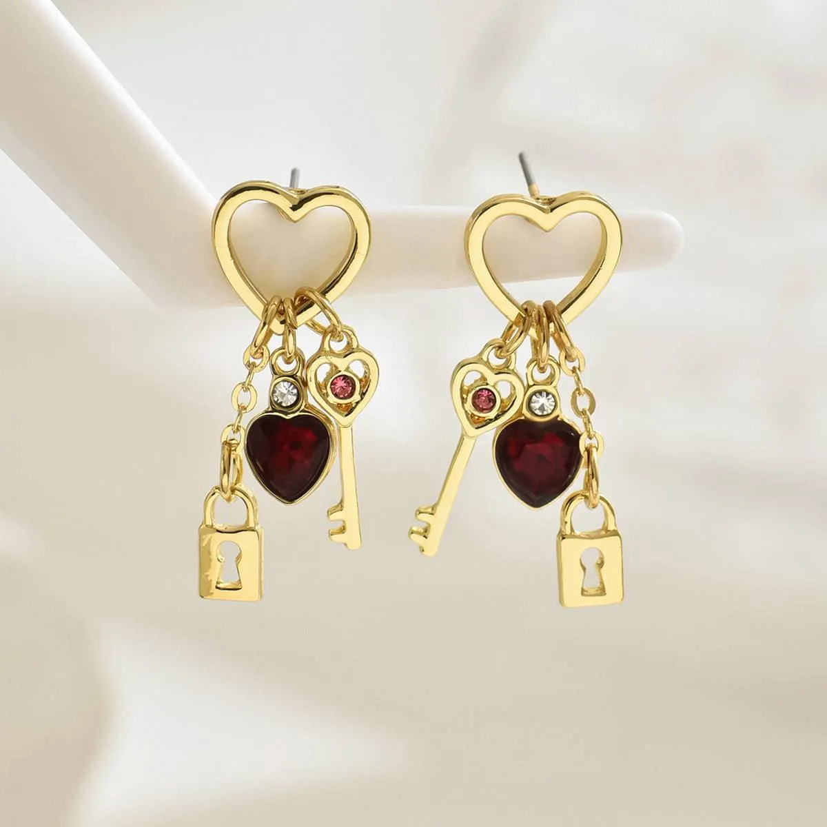 Romantic Love Key & Lock Earrings – Elegant Valentine's Day Jewelry