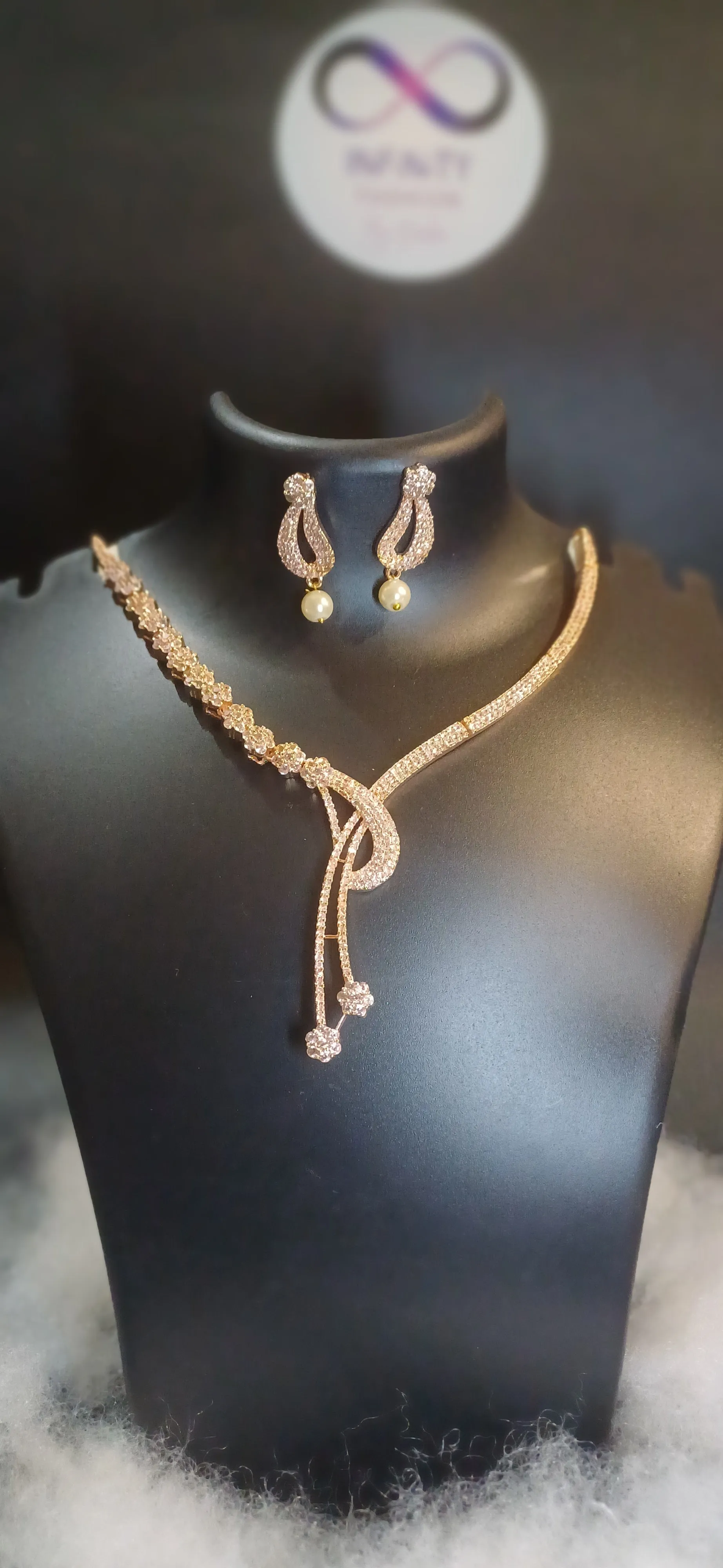 Rose gold statement necklace unique design with earrings