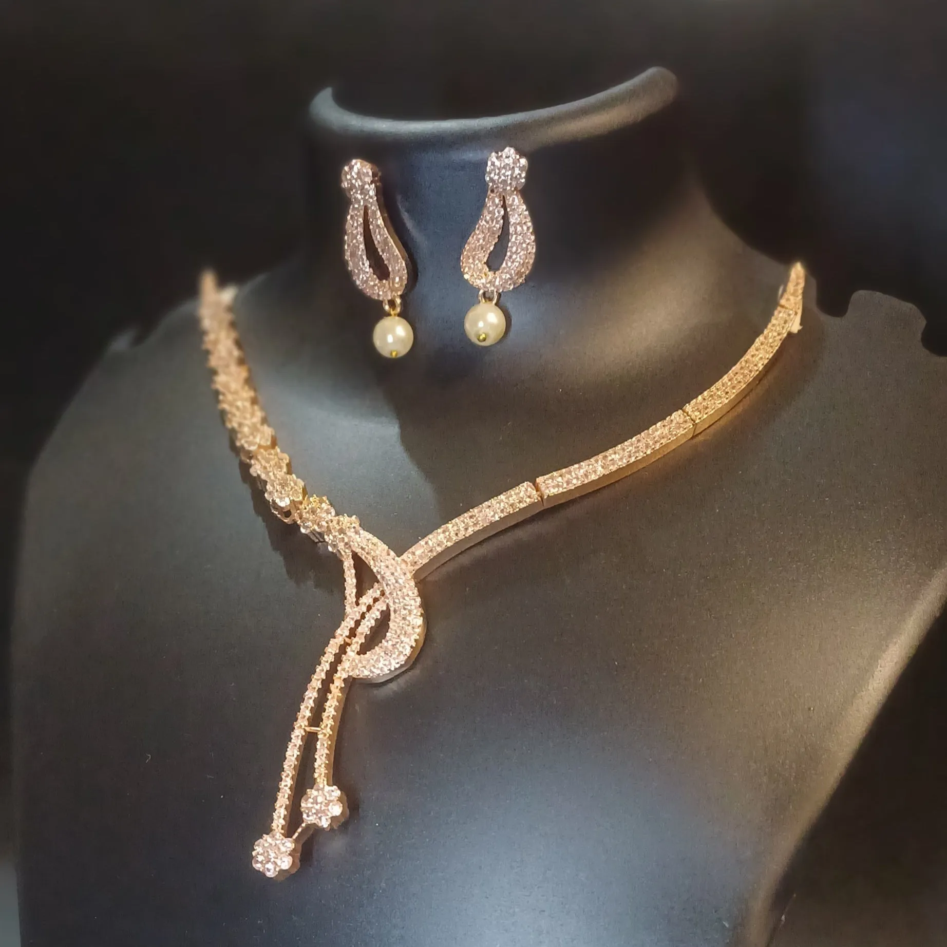 Rose gold statement necklace unique design with earrings