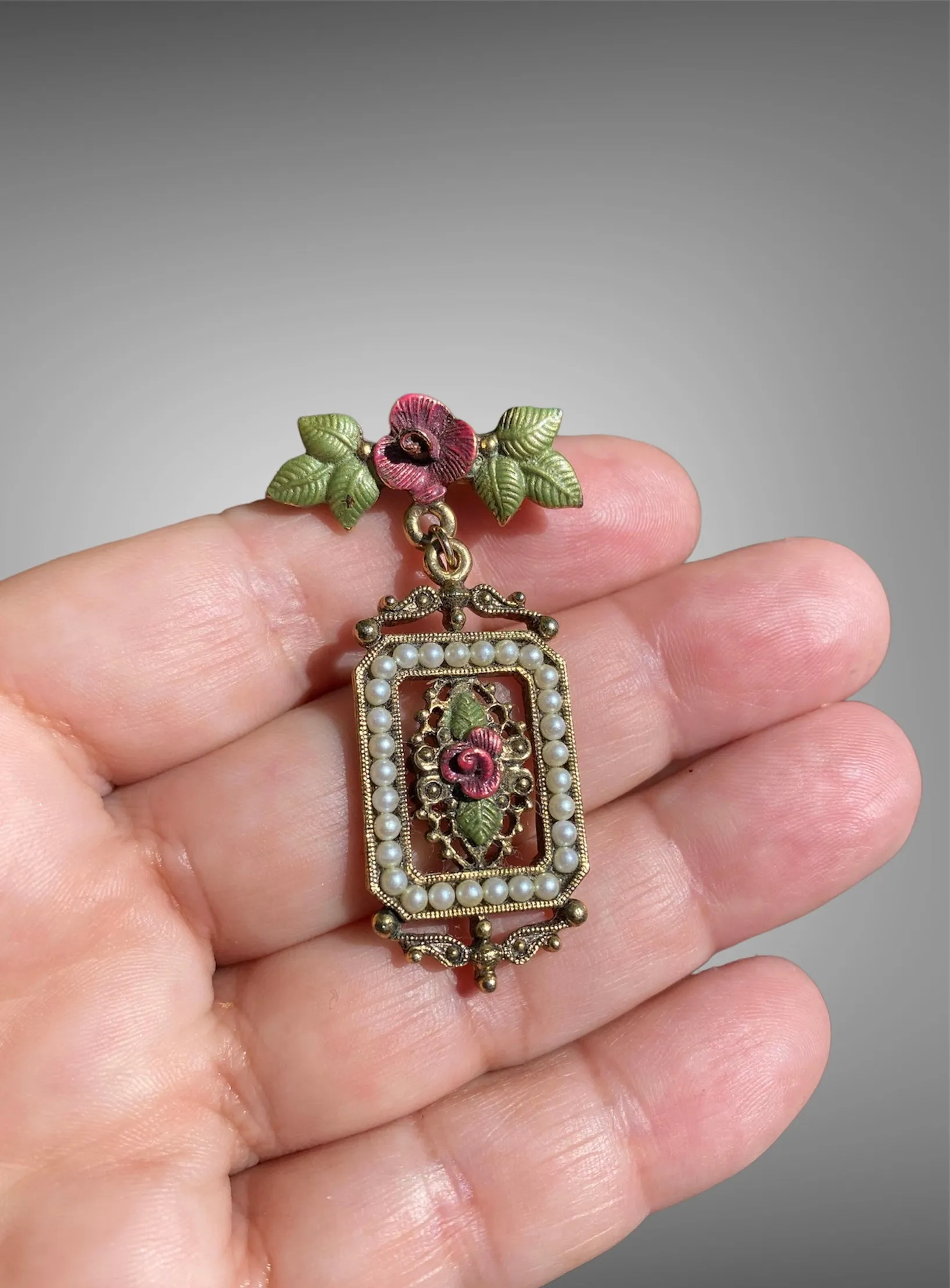 The Classic 1928 Jewellery Brooches made in the USA