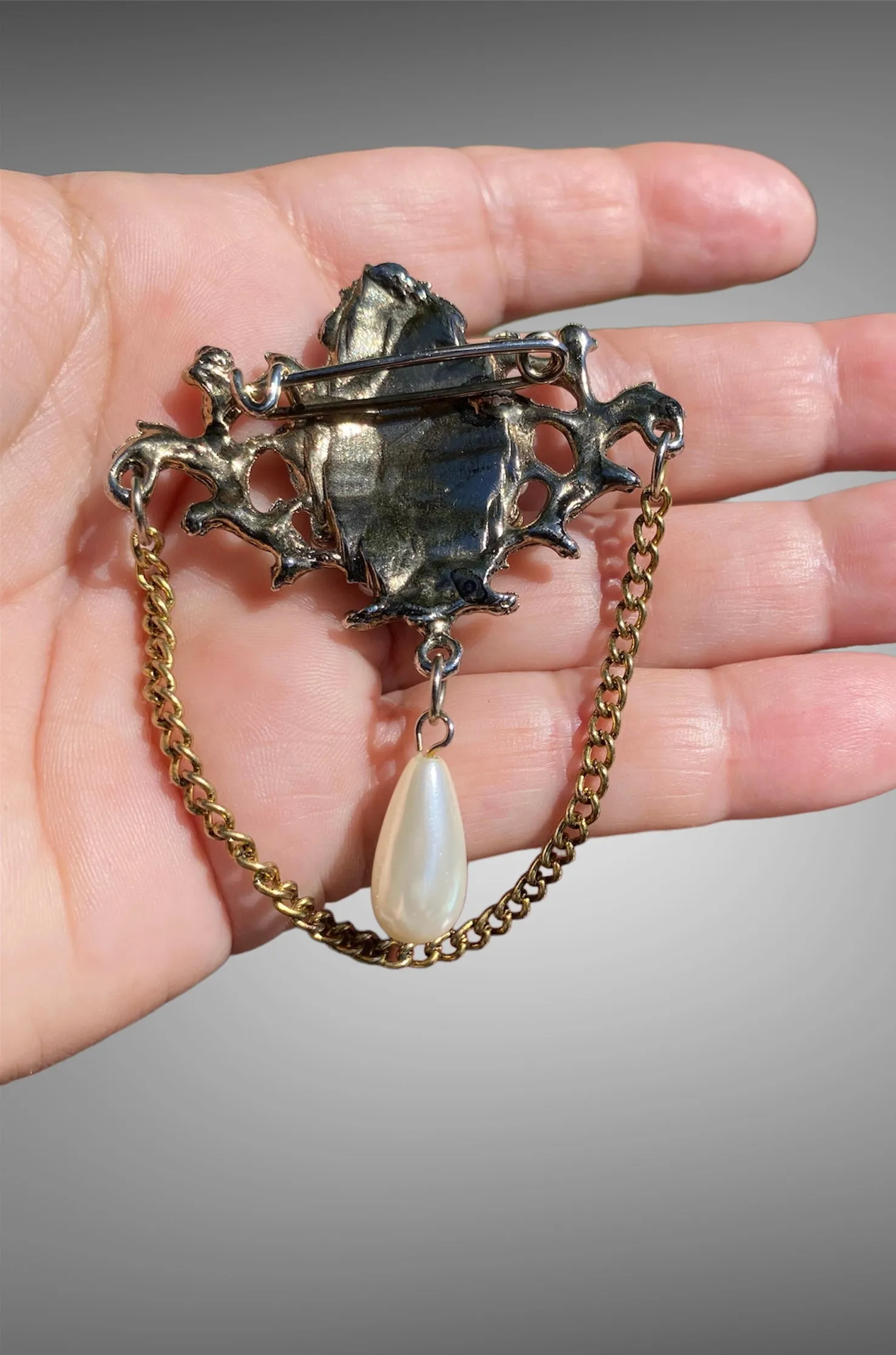 The Classic 1928 Jewellery Brooches made in the USA