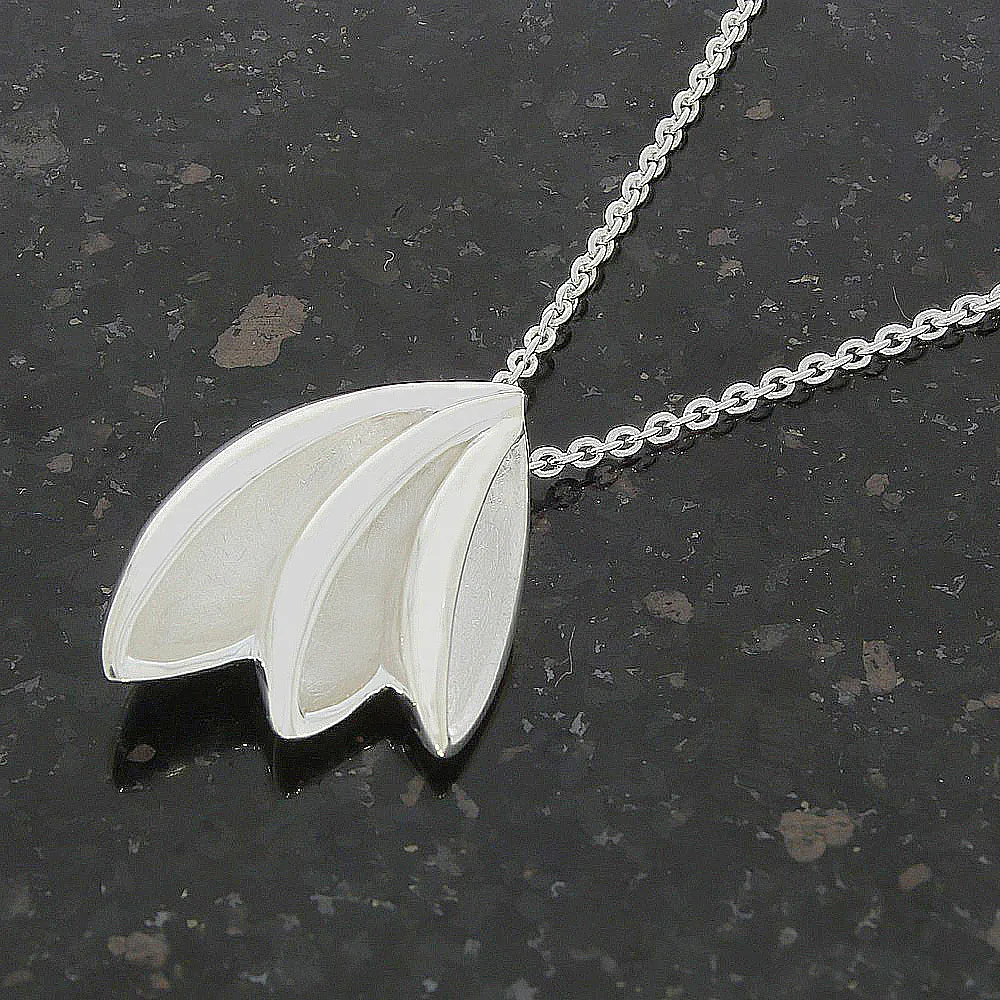 Unique & Co Sterling Silver Necklace MK-338