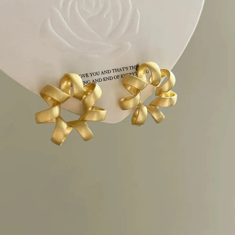 VAIGE Vintage Geometric Multi-Round Hollow Tube Stud Earrings in Gold and Silver